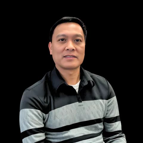 Tom Dela Cruz
